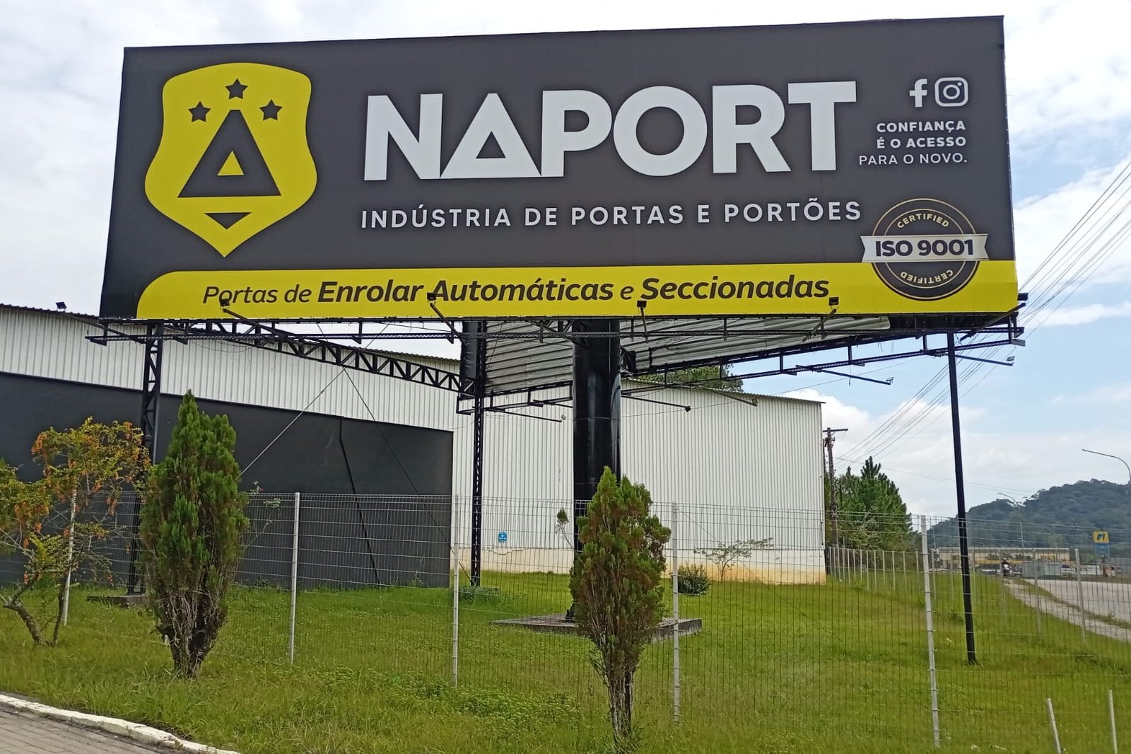 Outdoor e Lona - Litoral Art Group